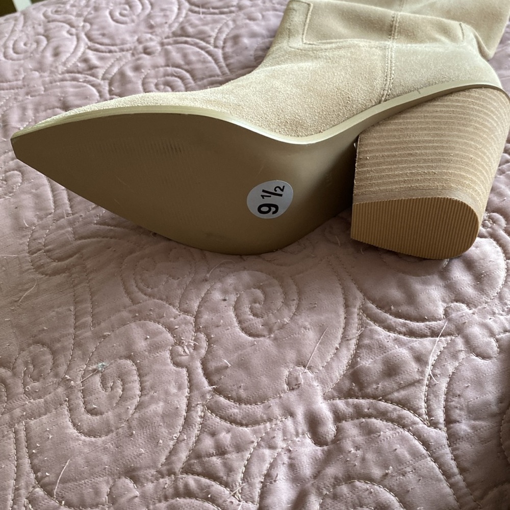 Steve Madden Brondy Taupe 
fully suede knee boots - Picture 4 of 7